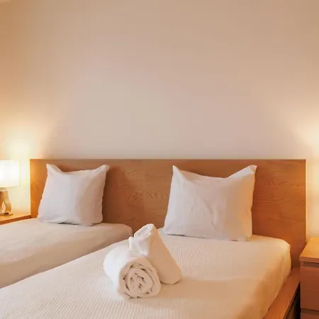 Nous Deux By Interhome * ナンダ